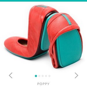 Poppy Tieks